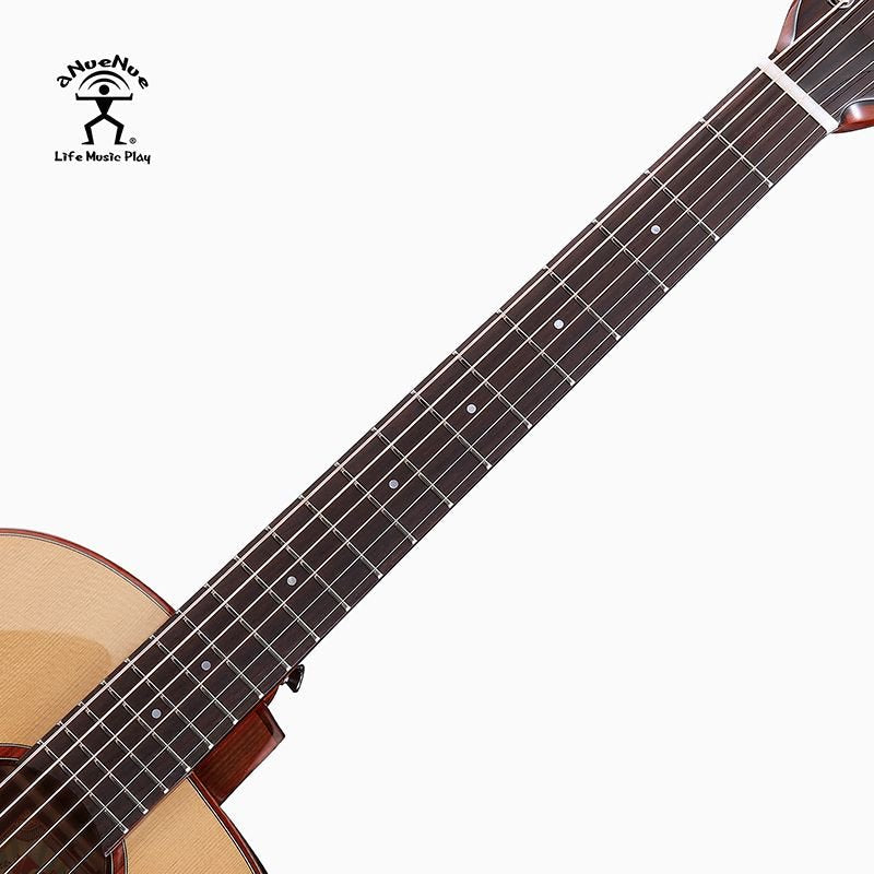 aNueNue Solid Sitka LF550