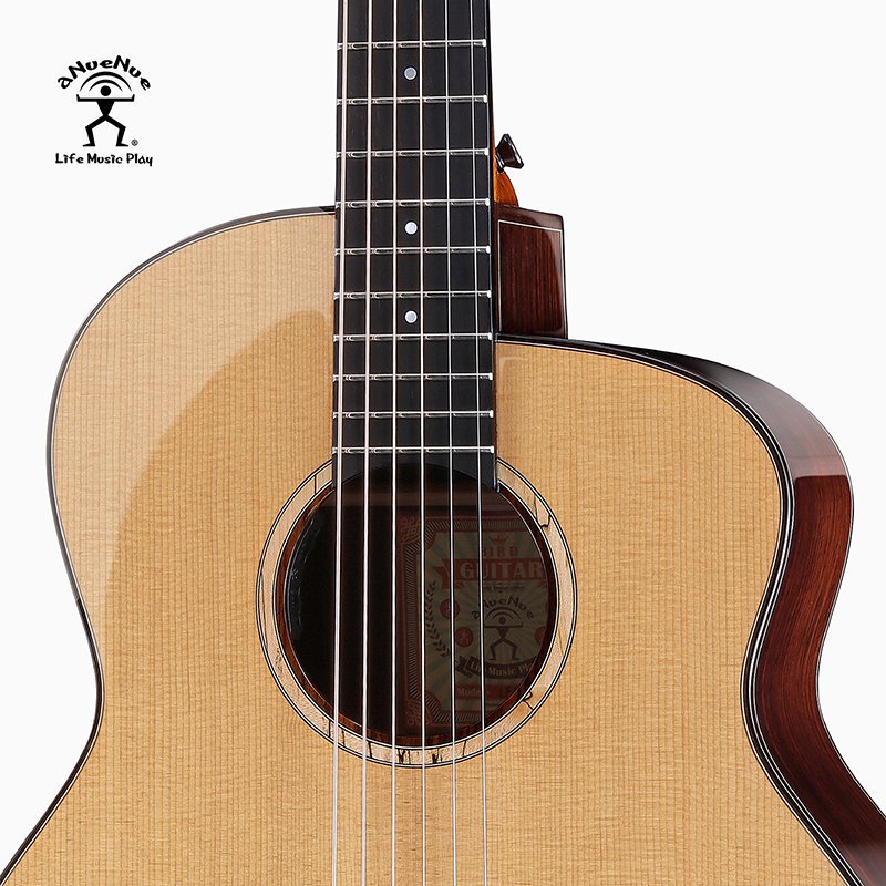 aNueNue Solid Sitka LF660